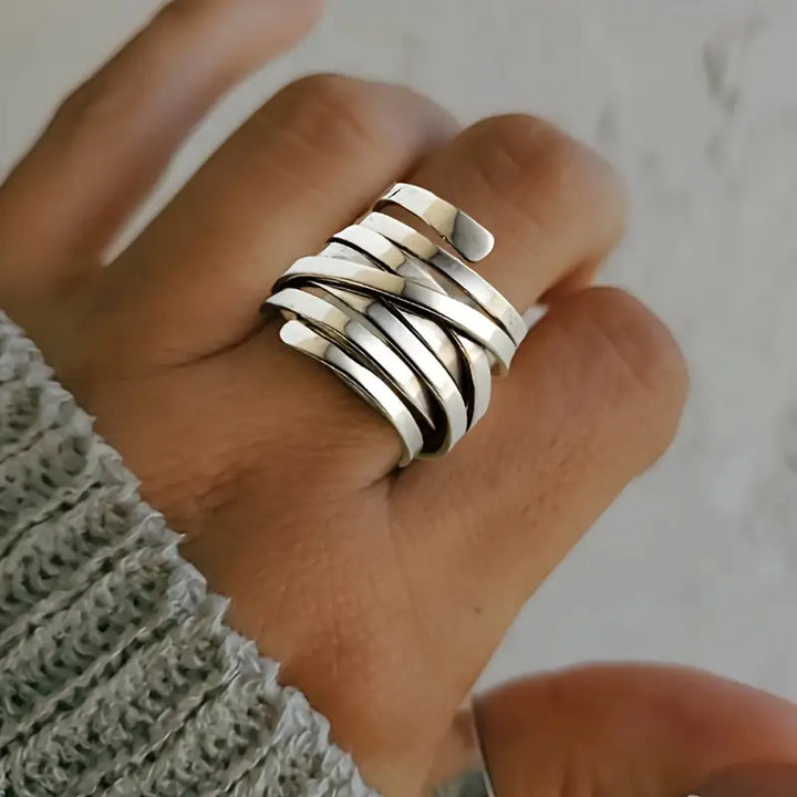 BLISS – VINTAGE THICK LAYERED SILVER RING