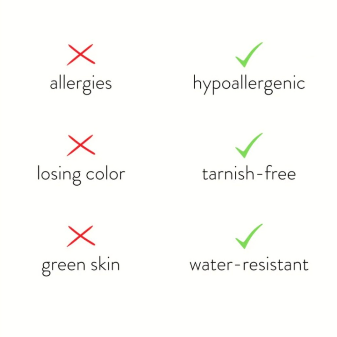 SILVER LAYERED CHAIN NECKLACE