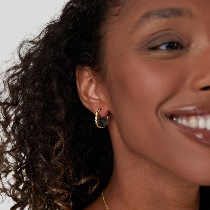 AMALFI TURQUOISE SHELL NECKLACE