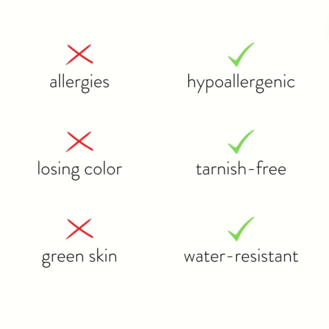 ANA TRIPLE GOLD EARRINGS