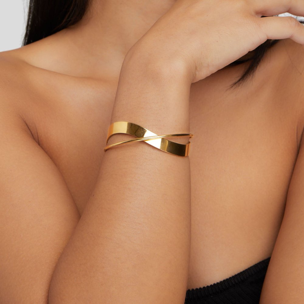 EVE UNIQUE GOLD BRACELET