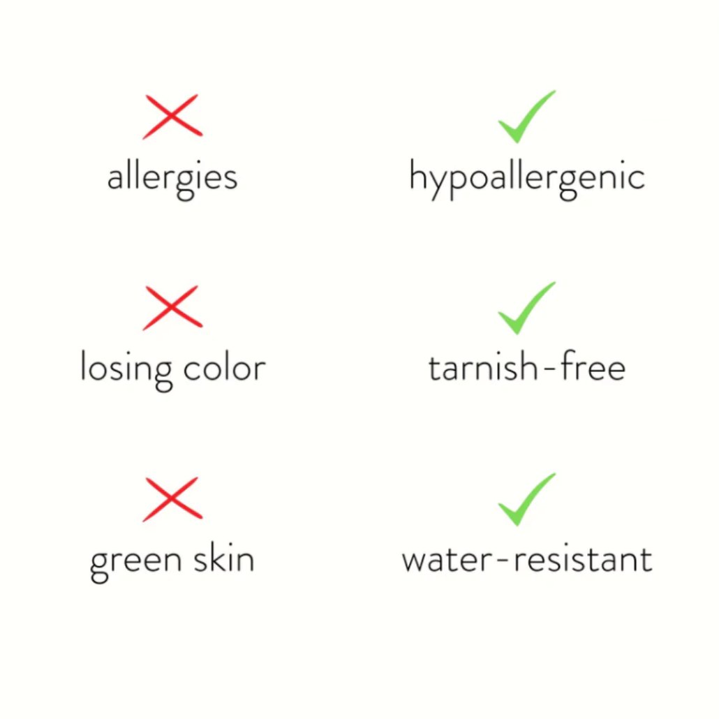 AUDREY SILVER HOOP EARRINGS