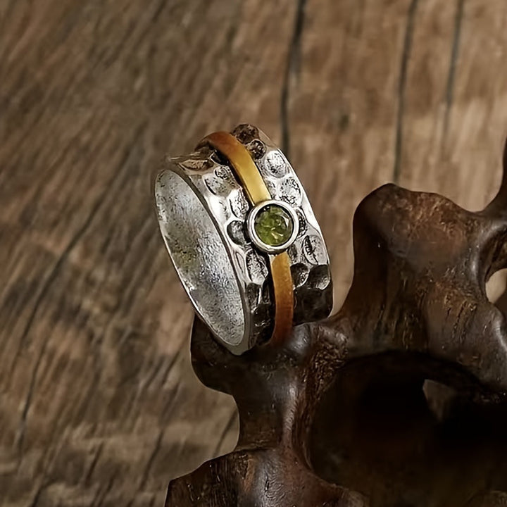 ELEGANT GREEN CUBIC ZIRCONIA RING
