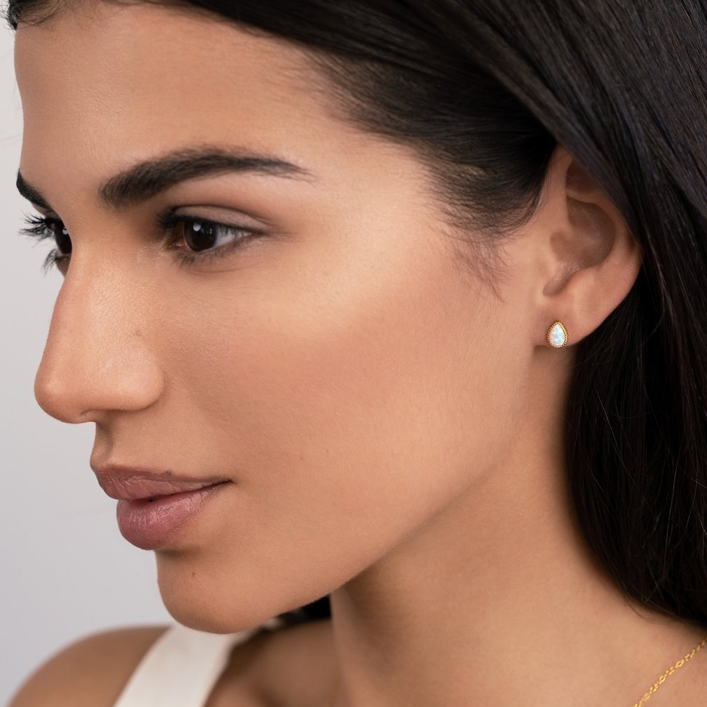 GOLDEN TEARDROP OPAL STONE EARRINGS