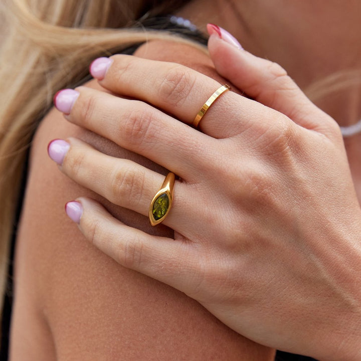 GREEN ARIZONA CRYSTAL RING