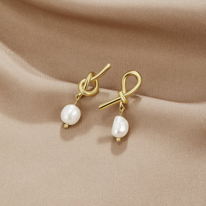 KNOTTED GOLD &amp; FRESHWATER PEARL EARRINGS