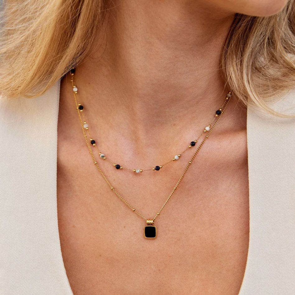 MIDNIGHT CHIC NECKLACE