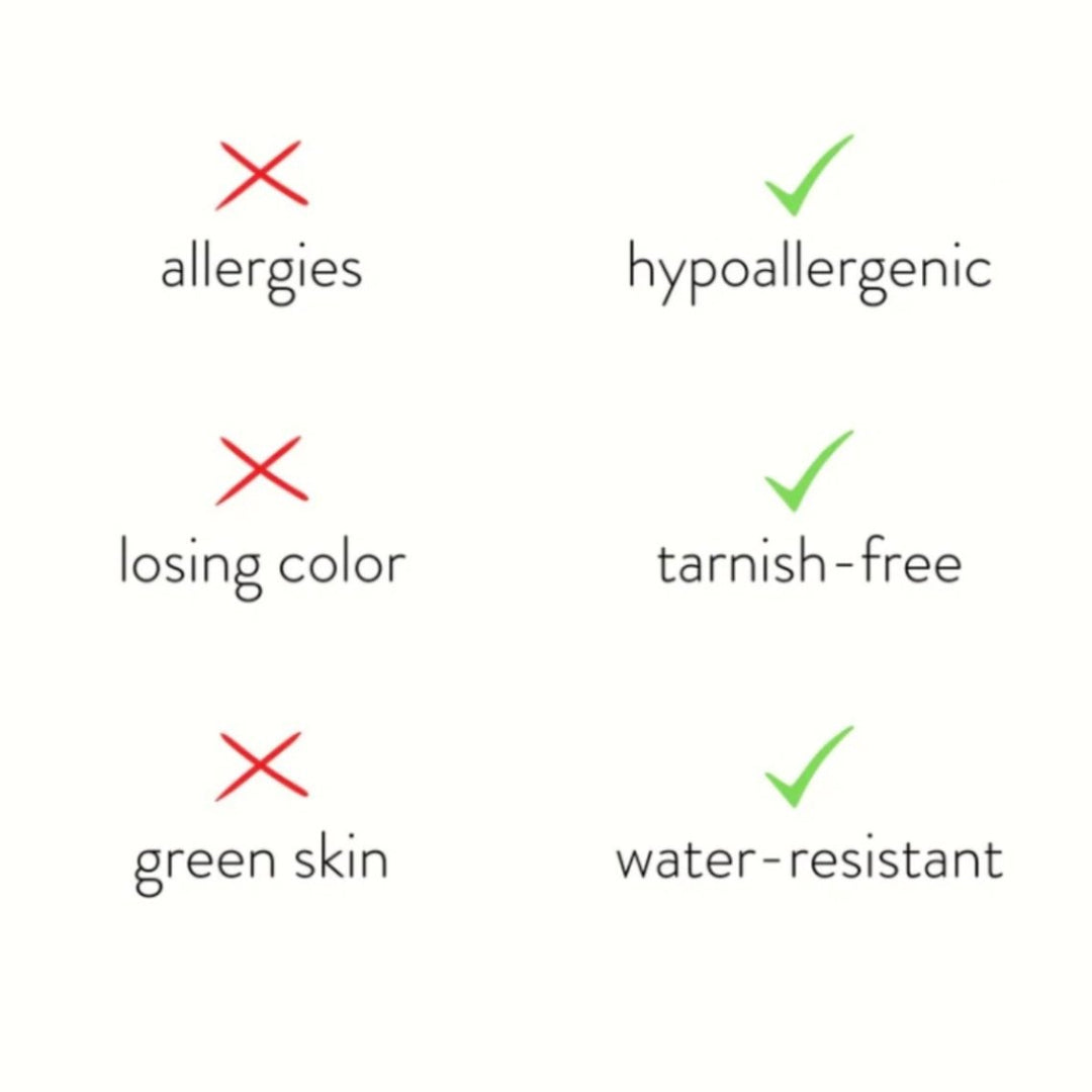 NIYAH CHIC GOLD NECKLACE