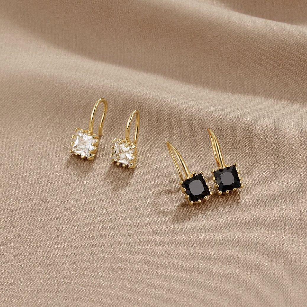 WONDER CRYSTAL DROP EARRINGS