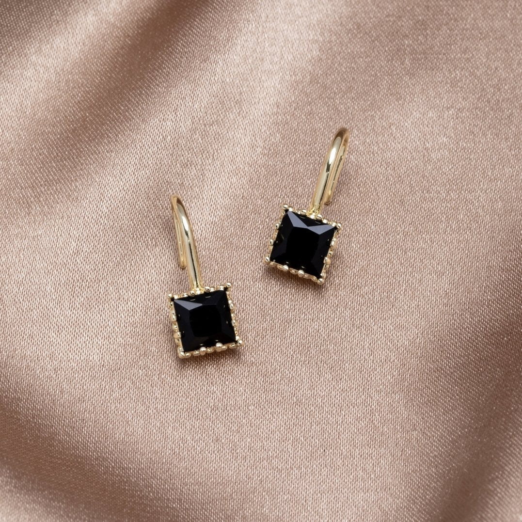 WONDER CRYSTAL DROP EARRINGS