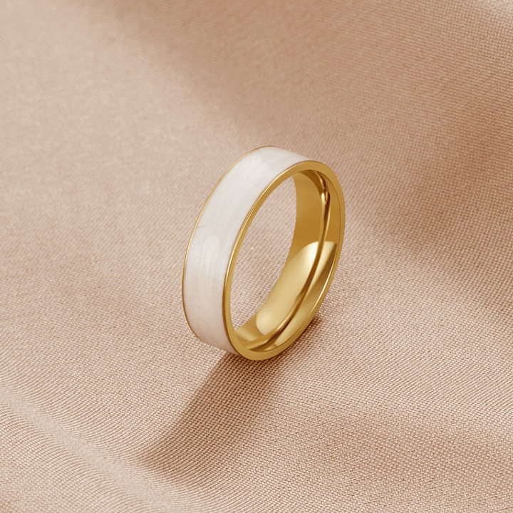 SAHARA WHITE BAND RING