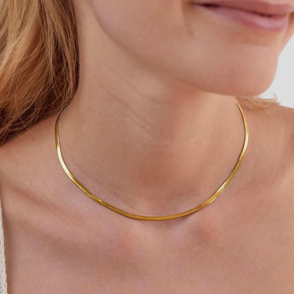 SNAKE CHAIN GOLD NECKLACE