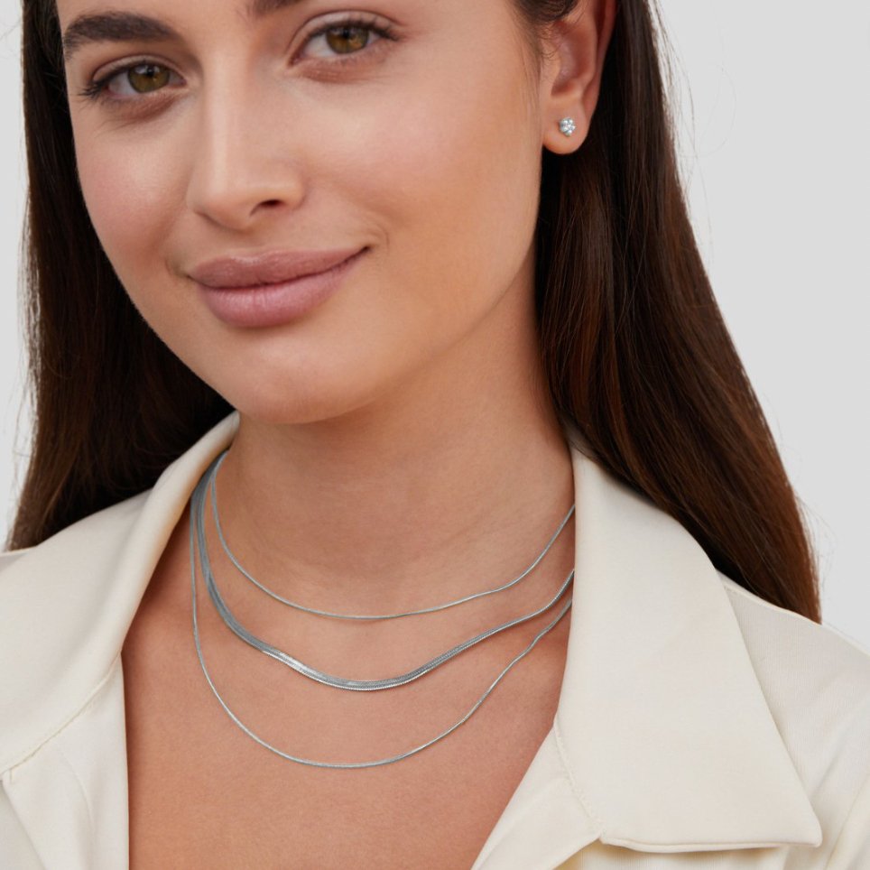 SILVER LAYERED CHAIN NECKLACE