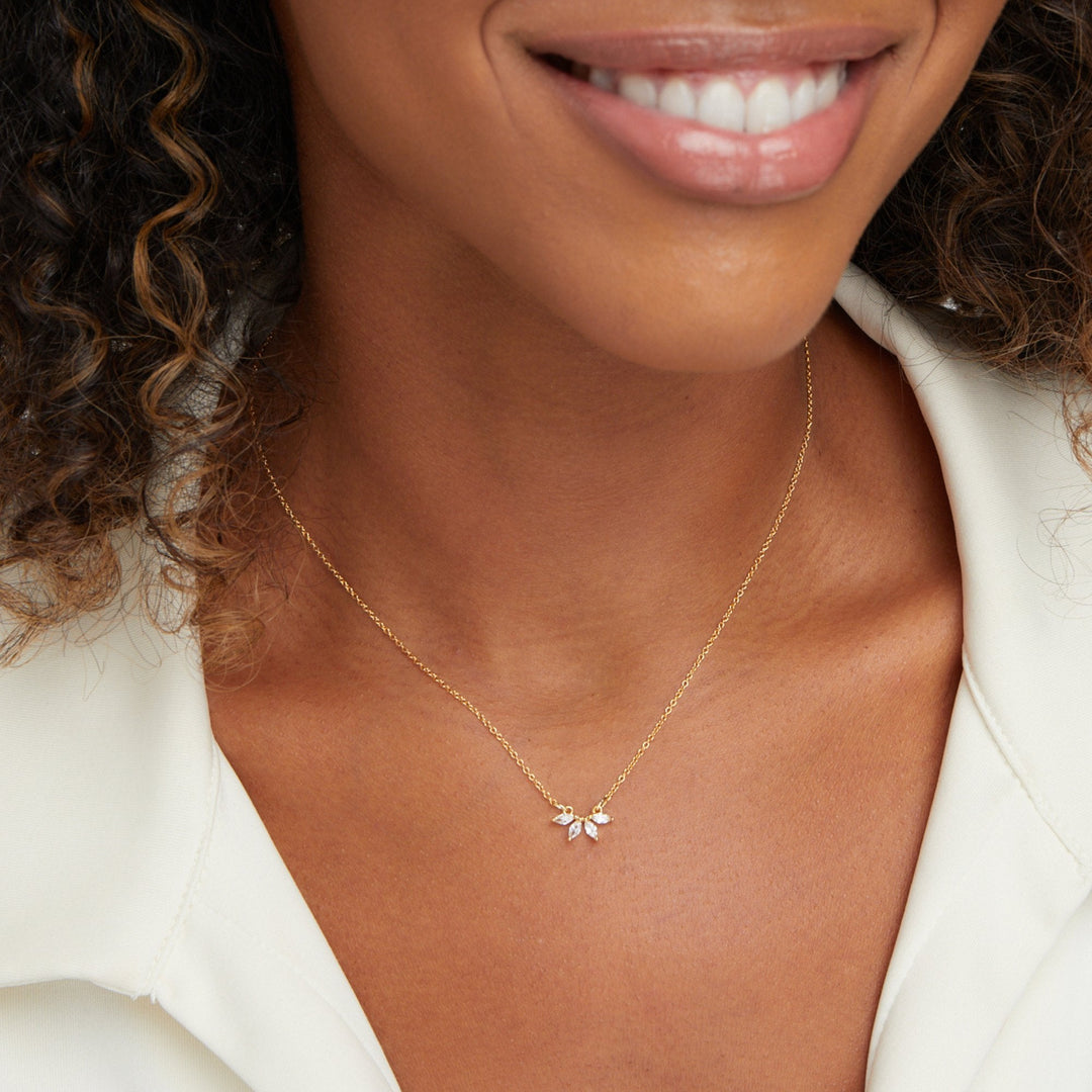 OMELIA CRYSTAL LEAF NECKLACE