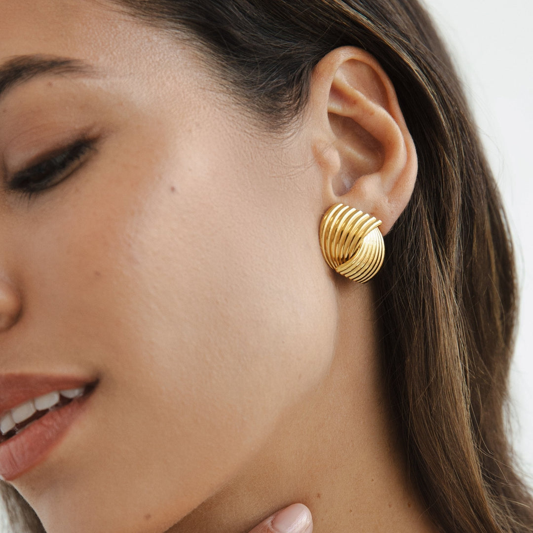 VANNA LUXURY GOLD EARRINGS