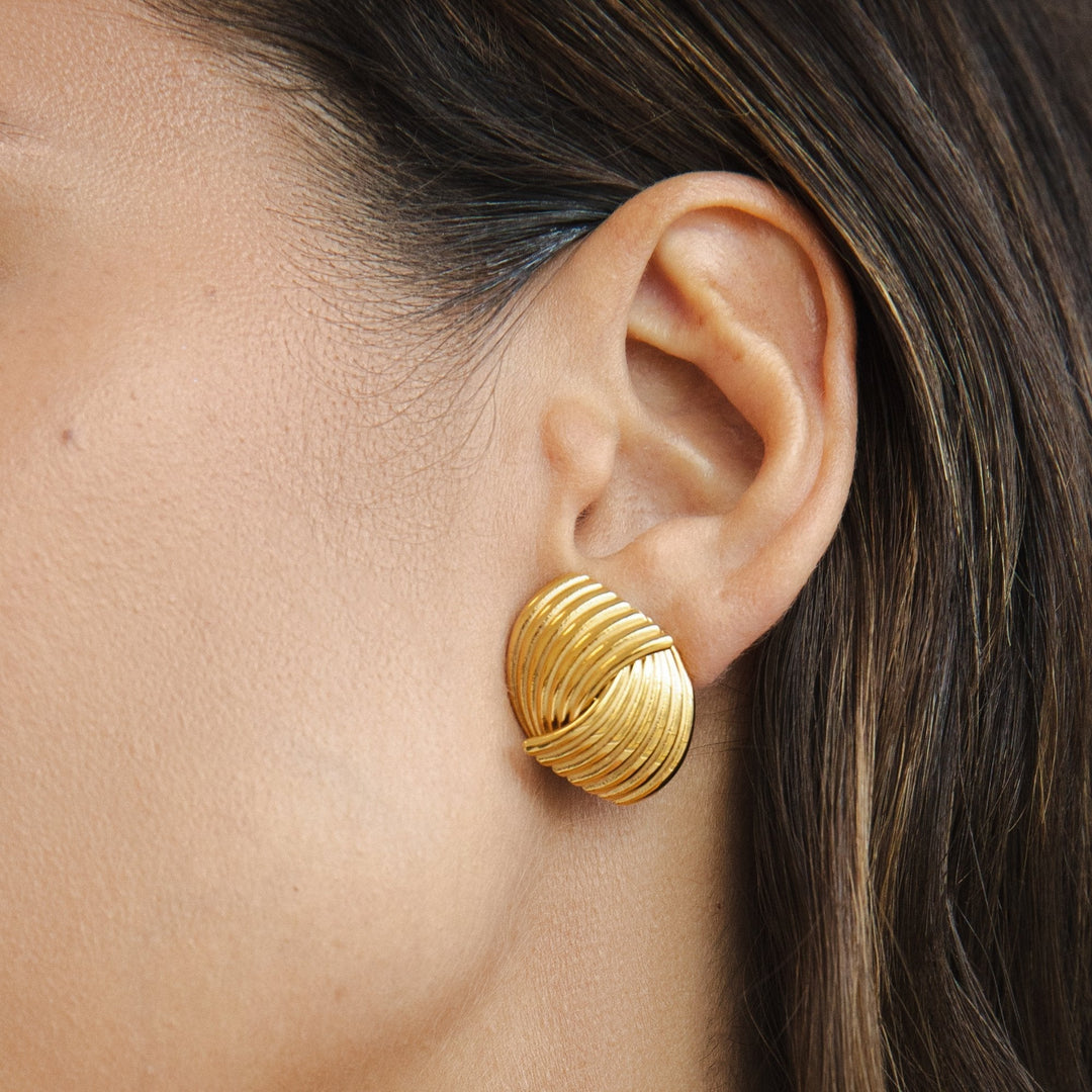 VANNA LUXURY GOLD EARRINGS